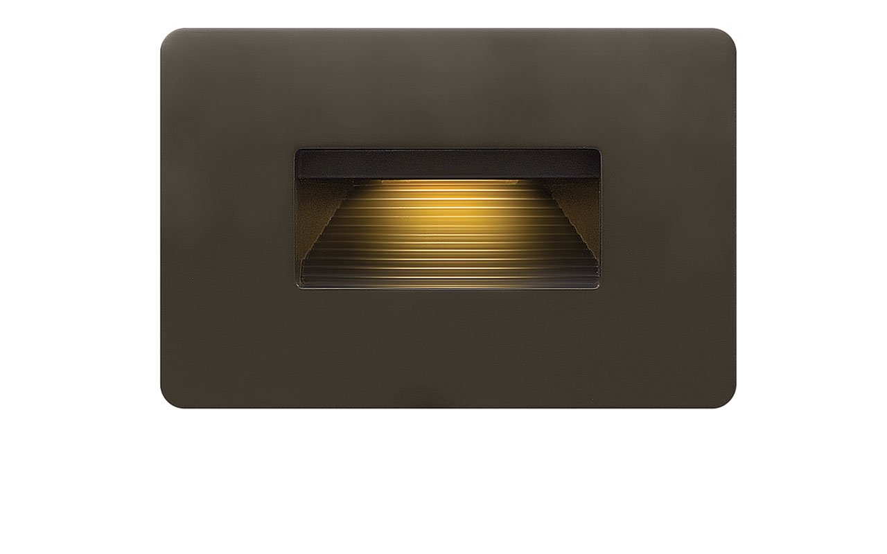DK_HinkleyStepLightLighted_Bronze_web4