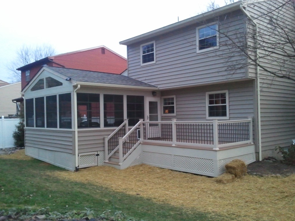 Three-season room with vinyl panels