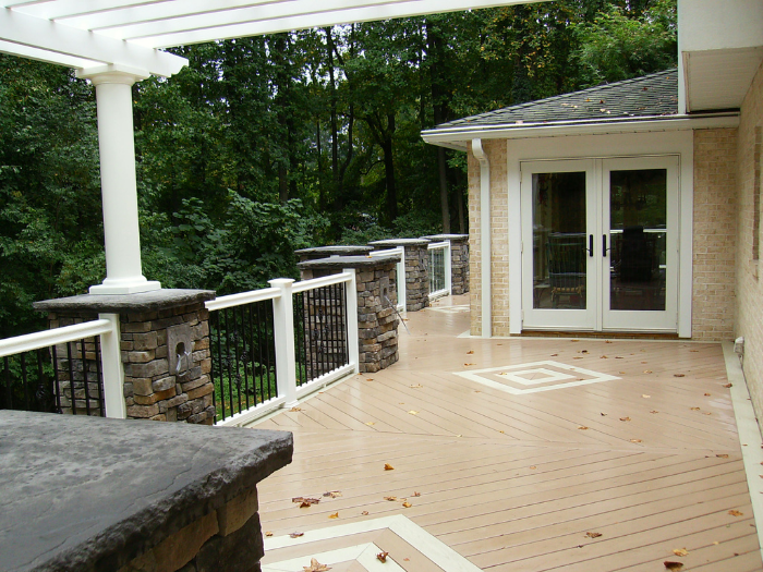 Brown herringbone deck with diamond pattern picture frame